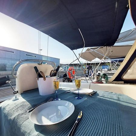 Autentico Velero En Valencia Exterior photo
