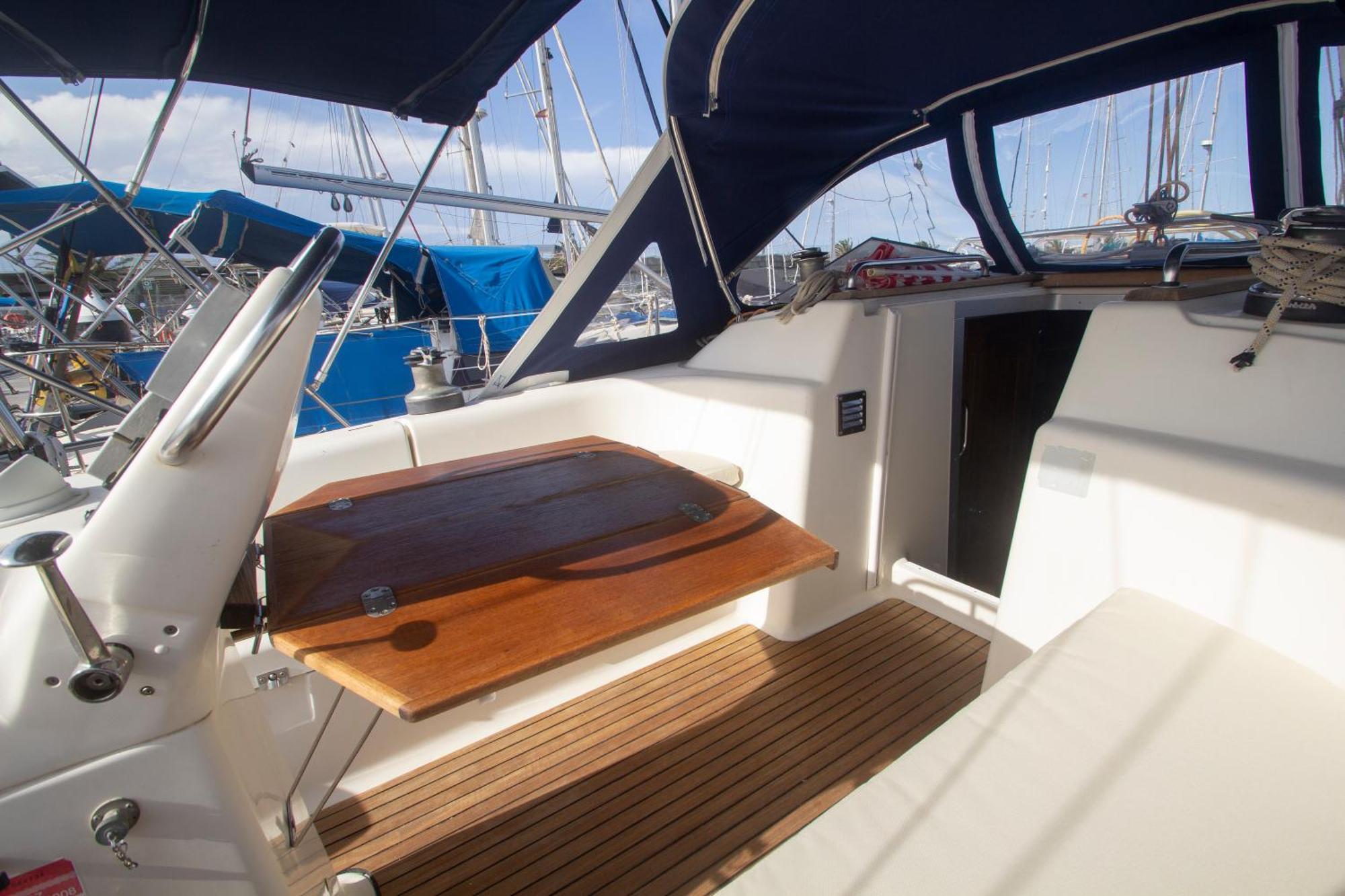 Autentico Velero En Valencia Exterior photo